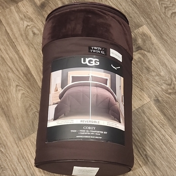 UGG Bedding Ugg Corey Reversible Comforter Set Lodge Poshmark